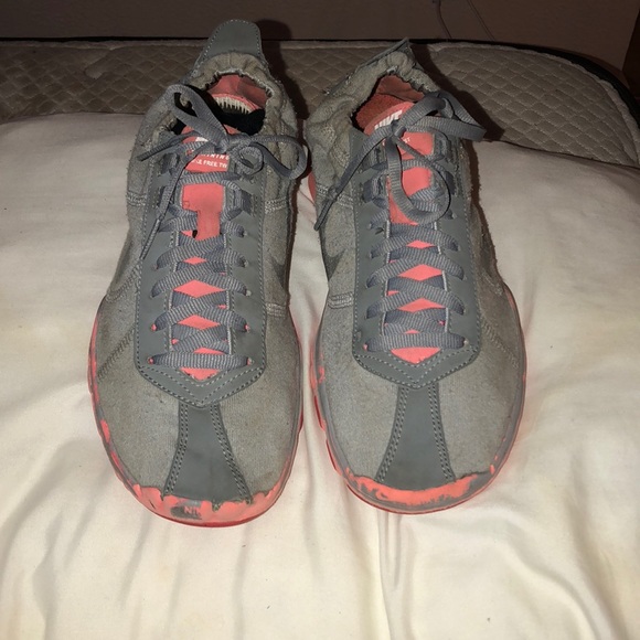 Grey Nike’s - Picture 2 of 5